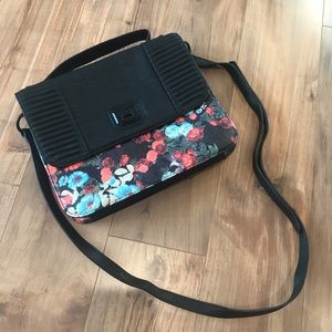 25% OFF BUNDLES BCBG leather bag